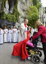 2013 Lourdes Pilgrimage - SATURDAY TRI MASS GROTTO (19/140)